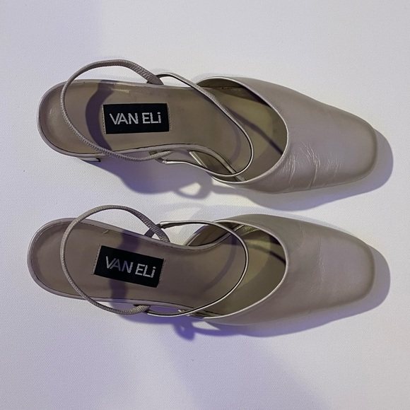 VANELi Pearl Square Toe Heel Pumps Size 9 - Picture 4 of 5